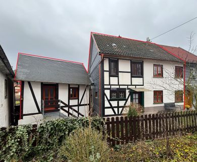 Ankommen und wohlfühlen: Gemütliches Einfamilienhaus in zentraler Lage von Wissen!
