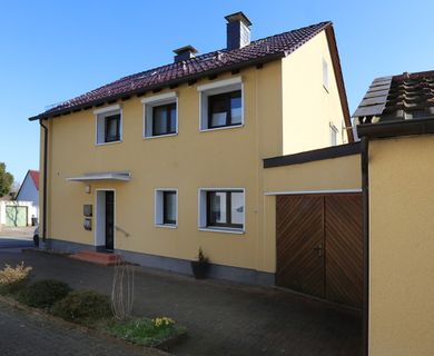 Holzwickede: Schönes 2-Familienwohnhaus