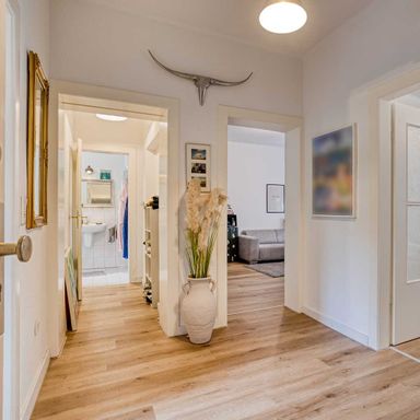 Charmante 2-Zimmer-Wohnung mit Loggia und eigenem Garten in Ratingen-Mitte