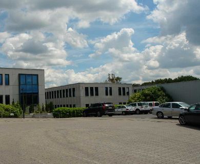 Hochwertiges, zweigeschossiges Bürogebäude in Ratingen-Lintorf ! Provisionsfrei* !