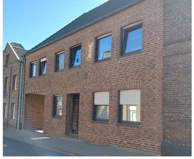 -Provisionsfrei- Vermietetes Reihenmittelhaus mit Erweiterungspotenzial in Straelen