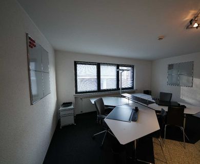 Hochwertige, moderne Büro- oder Praxisfläche über zwei Etagen im Herzen von Ratingen