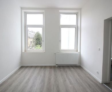 ALLES NEU: GEMÜTLICHE 2-ZIMMERWOHNUNG AM RANDE DES KREFELDER ZENTRUMS