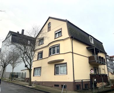 Ca. 97 m² große 4- Zimmer- Dachgeschosswohnung mit Tageslichtbad und Gartennutzung in Gevelsberg