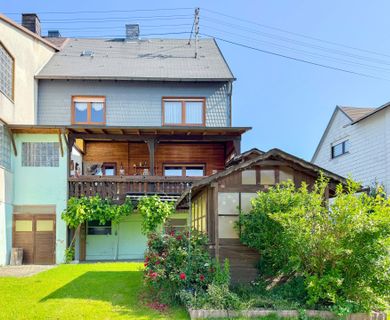 Solides Wohnhaus in familienfreundlicher Lage!