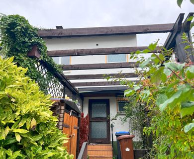 Doppelhaushälfte mit viel Platz in begehrter Lage