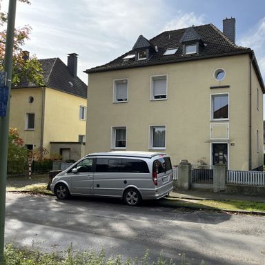 Attraktives 3-Familienhaus mit zusätzlichem Baugrundstück am Lutherpark in DU-Homberg