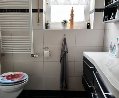 Viel Platz für die Familie, das Home-Office, die Großeltern … - Photo 4