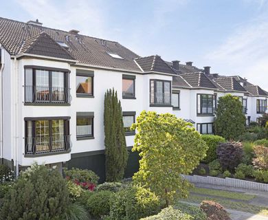 Großzügiges Reihenhaus mit sonnigem Garten und Garage in Ratingen-Lintorf
