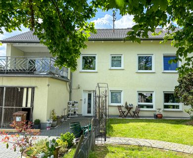 Umfangreich saniertes Einfamilienhaus mit Einliegerwohnung in zentraler Lage!