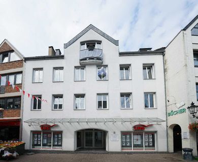 Ratingen-Mitte: Repräsentative Büroetage in der Ratinger Fußgängerzone – Nähe Marktplatz!