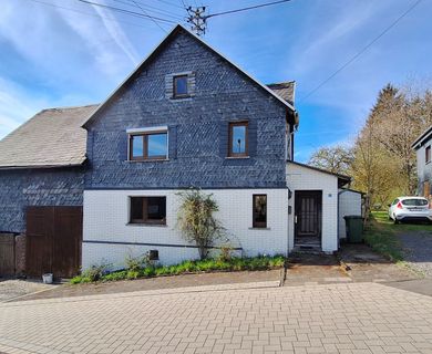Für Handwerker: Renovierungsbedürftiges Fachwerkhaus mit Potenzial auf 906 m² Grundstück!