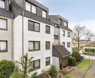 Seltenheit: 3-Zimmer-Gartenwohnung mit Terrasse und Garage in Ratingen-Ost