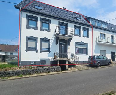 Vermietete Doppelhaushälfte in ruhiger Lage von Windeck!