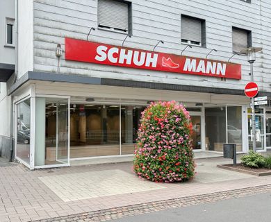 Große Gewerbefläche an der Altenkirchener-Fußgängerzone zu vermieten!