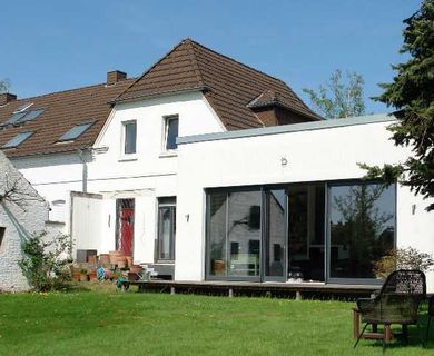 Historie trifft Moderne! Kernsaniertes Einfamilienhaus auf Traumgrundstück in Ratingen-Süd!