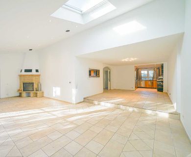 Freistehendes Einfamilienhaus mit Garten und Sonnenbalkon - Foto 1