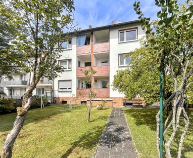 Attraktives Mehrfamilienhaus mit sechs Wohneinheiten, ausgebauter Dachfläche und Garten