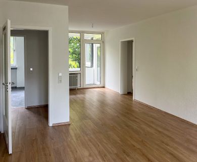Helle Wohnung mit zwei Loggien und einem Blick ins Grüne – Ihr Zuhause wartet auf Sie