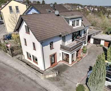 Charmantes Haus mit 9 Zimmern und tollem Garten. Viel Platz für Ihre Ideen! *PROVISIONSFREI*