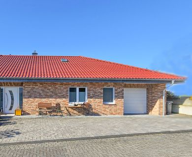 Hochwertiger Bungalow in Zentralort – Erdwärme – BN/SU 25 Min.