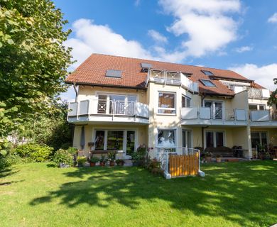 Schöne ca. 135 m² große 3-Zimmer-Maisonettewohnung mit Dachatelier und Westloggia in Garenfeld!