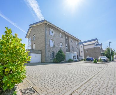 Einziehen, durchatmen, ankommen – Erdgeschosskomfort im begehrten Oerather Mühlenfeld