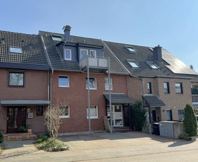 Gepflegtes Dreifamilienhaus in ruhiger Wohnlage – Nähe Fühlinger See!