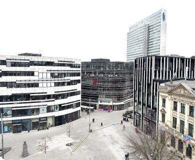 Düsseldorf-Stadtmitte: Top-Büroeinheit mit 4 Zimmern in Fußgängerzone am Ende der Kö!