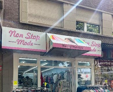 1a Lage. Fußgängerzone. Neben dem DM-Markt. Provisionsfrei.