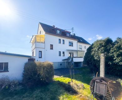 Vermietetes Zweifamilienhaus mit Garten in Niederhadamar!