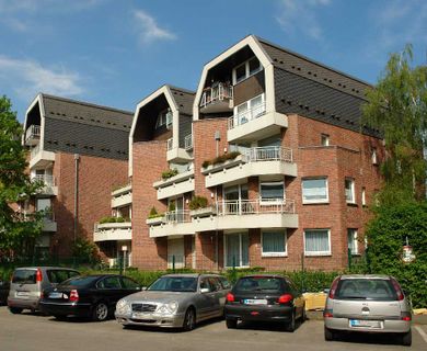 Ratingen-Süd: Helle, gepflegte 1-Raum-Wohnung mit Sonnenbalkon !