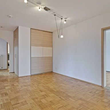 Barrierearme 5-Zimmer-Wohnung mit Aufzug in Ratingen-Lintorf