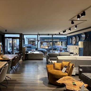 Düsseldorf-Carlstadt: Provisionsfrei für den Mieter! Großzügiges Ladenlokal (Nur Non-food)!