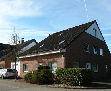 Freistehendes Einfamilienhaus mit Arztpraxis in bester Lage von Ratingen-Lintorf !