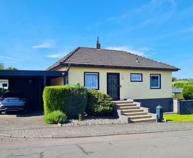***REDUZIERT*** Attraktiver, renovierter Bungalow in ruhiger Wohnlage in der Nähe von Puderbach!