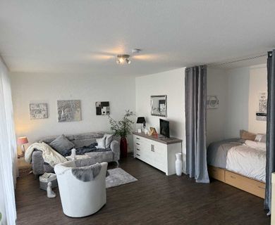 Ratingen-Ost: Modernes Appartement mit großer Süd-Loggia im 1. OG