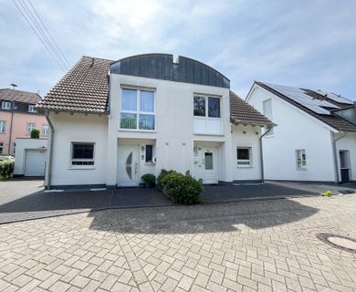Familienfreundliche Doppelhaushälfte in ruhiger Lage von Troisdorf-Sieglar