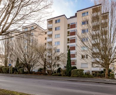 Bad Honnef: 4 Zimmer / 3 Balkone / keine Provision!