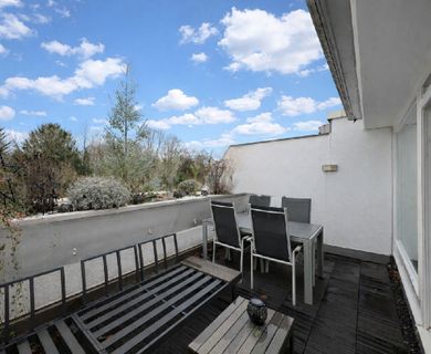 Verkaufsstart in Schildgen: 3-Zimmer-Eigentumswohnung mit großer Sonnenterrasse und Garage