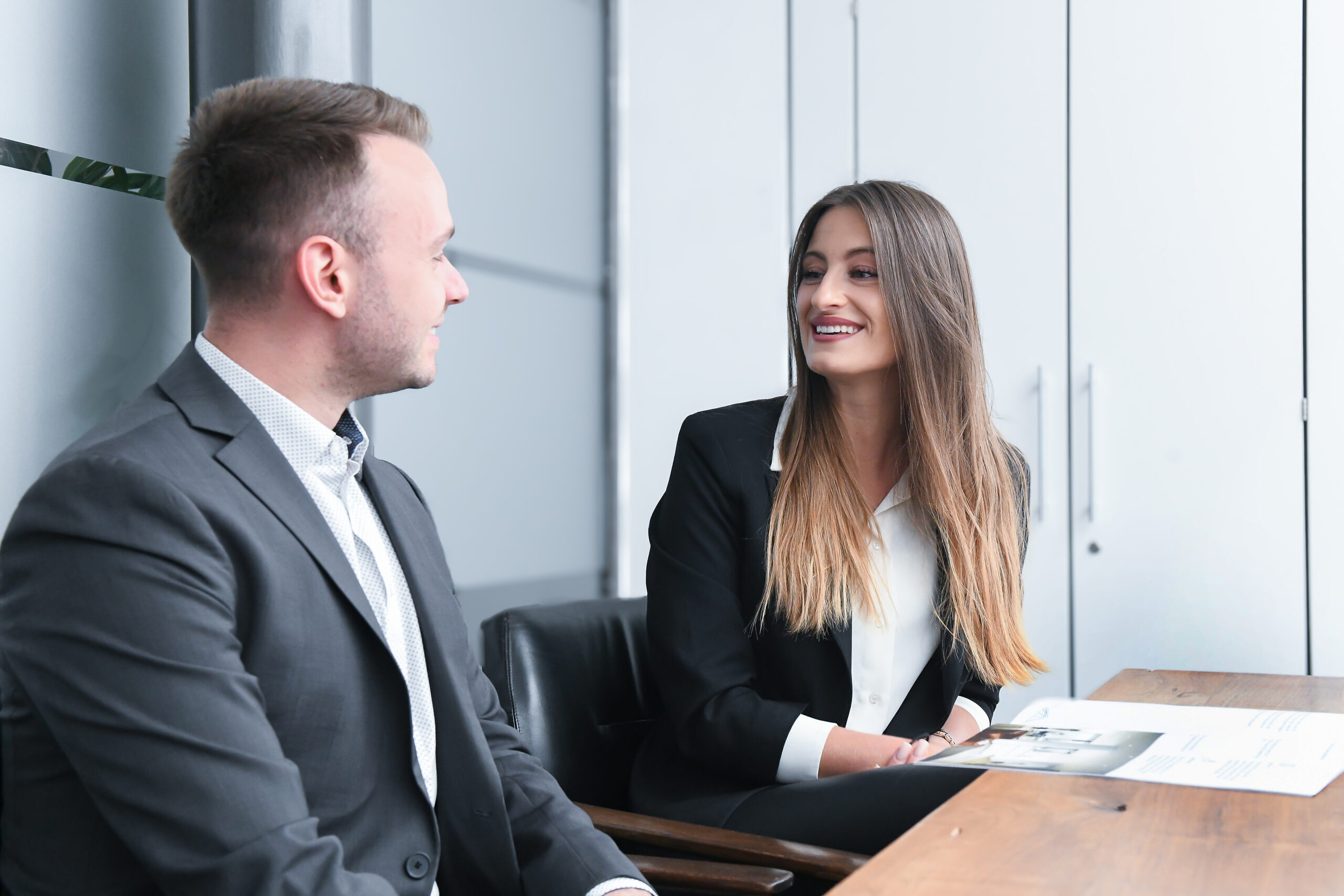 Marlene Masiarz und Philipp Eckardt, Immobilienmakler bei Schneider Immobilien