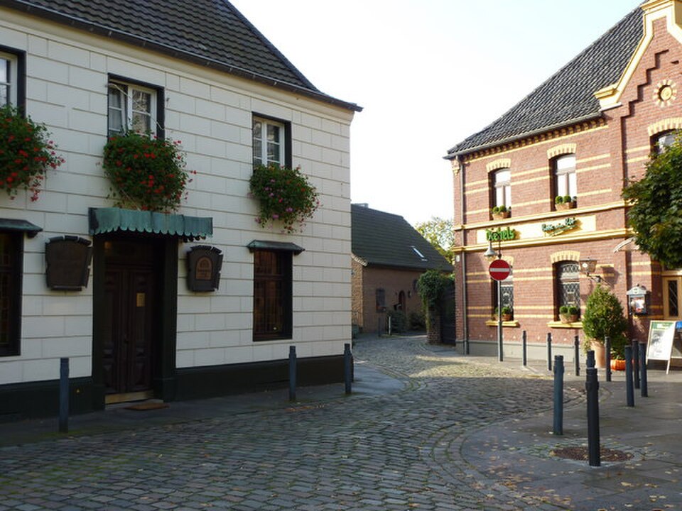 Blick auf Dorfzentrum in Kaarst
